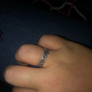 Pandora ring!!! 7.5